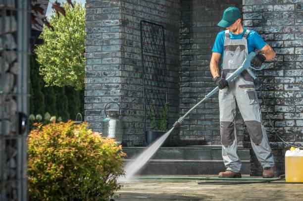 Best Restaurant Pressure Washing  in Coralville, IA