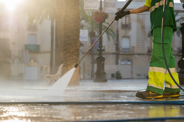Best Pool Deck Cleaning  in Coralville, IA